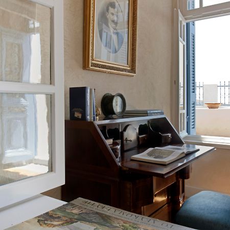 Oia Mansion Villa ภายนอก รูปภาพ