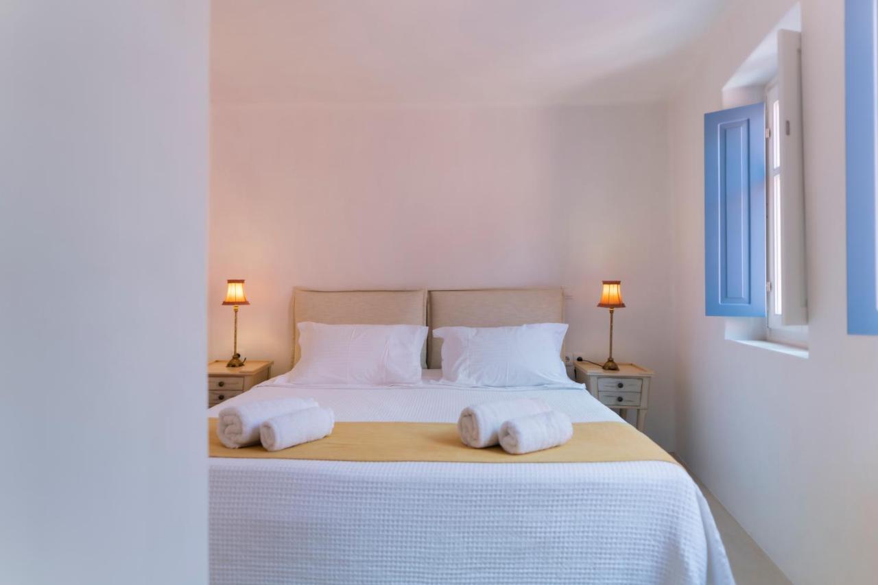 Oia Mansion Villa ภายนอก รูปภาพ