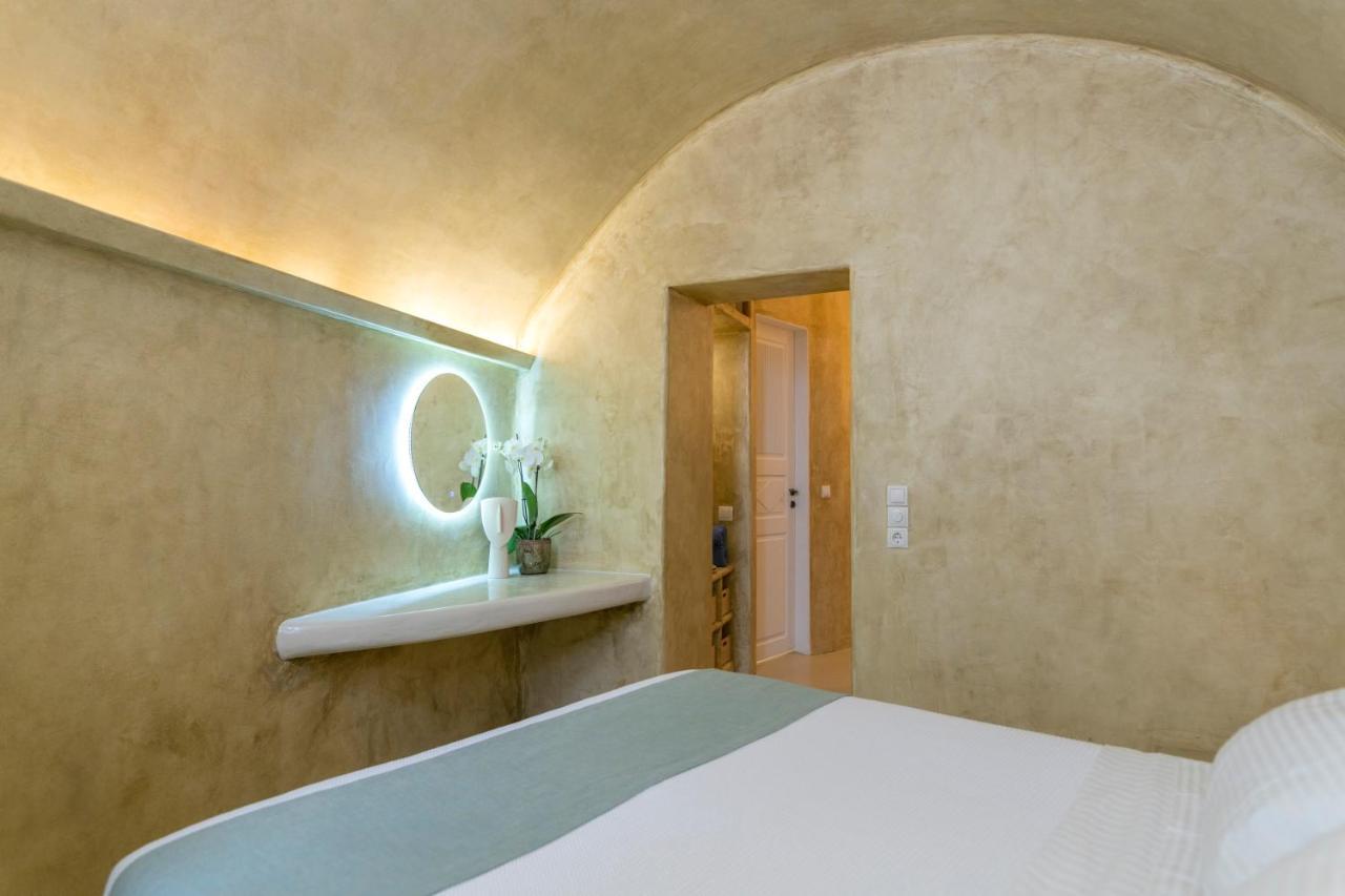 Oia Mansion Villa ภายนอก รูปภาพ